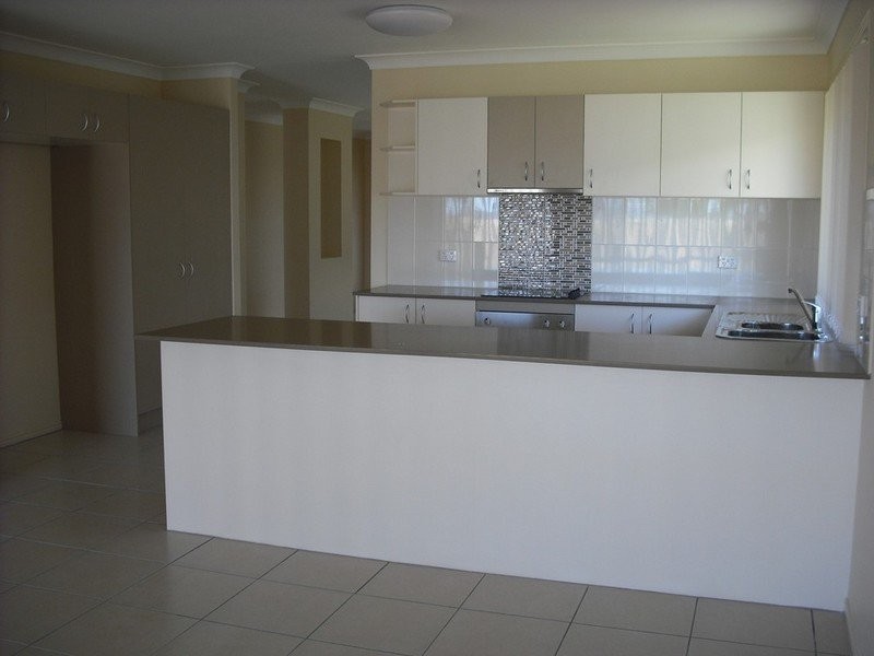 6 Canaipa Court, Rothwell QLD 4022