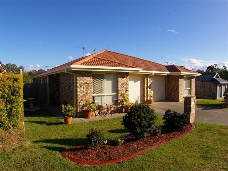 2/5 Adonis Court, Rothwell QLD 4022