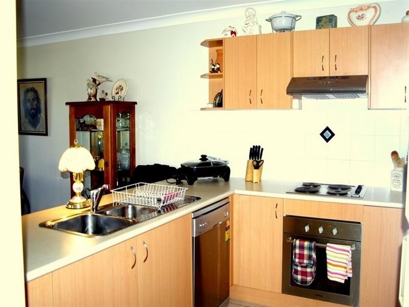 2/5 Adonis Court, Rothwell QLD 4022