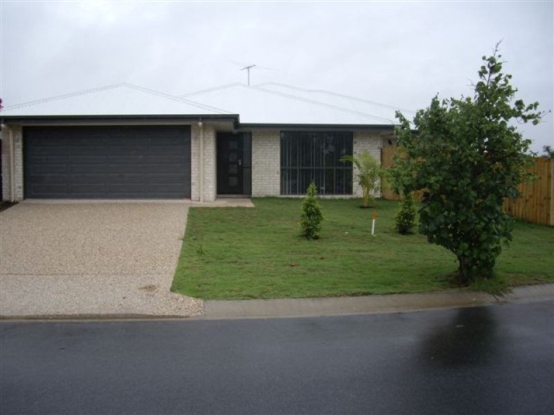 15a Cadell Crescent, Rothwell QLD 4022