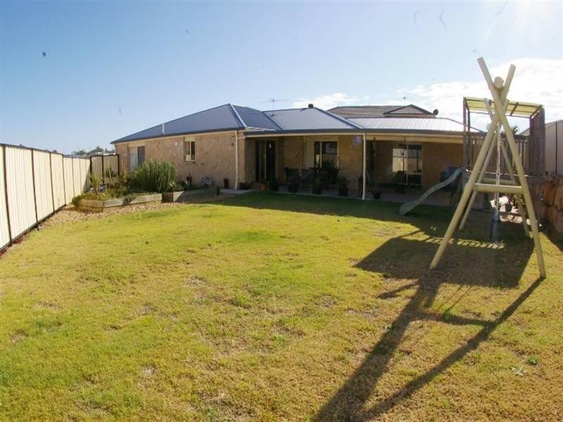 40 Yandina Place, Deception Bay QLD 4508