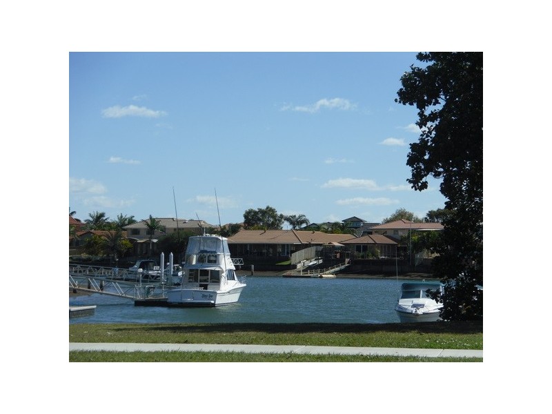 41 Roma Street, Scarborough QLD 4020