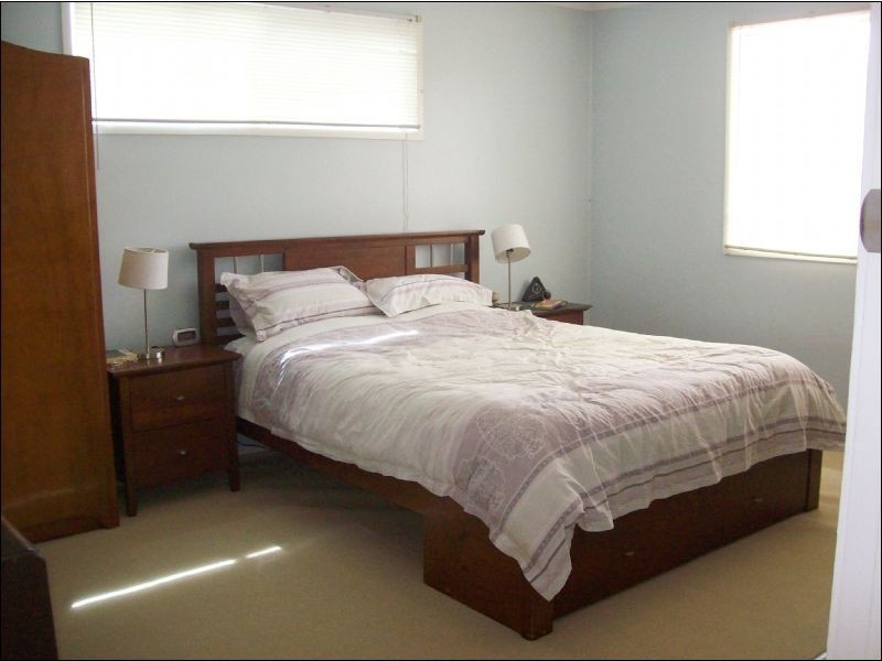 4 Claragh Court, Kallangur QLD 4503