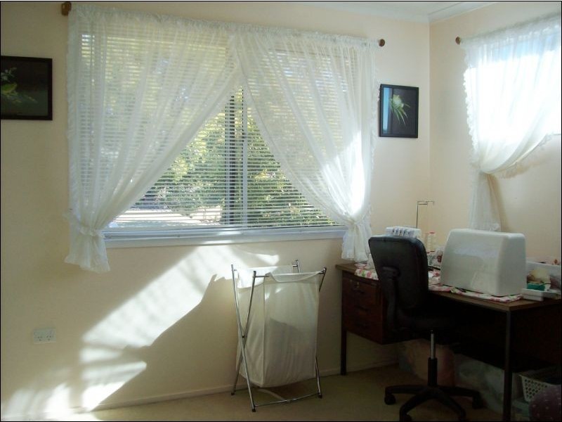 4 Claragh Court, Kallangur QLD 4503