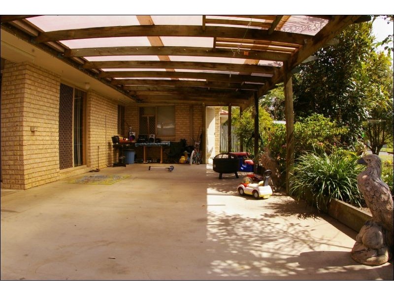 6 Kate Avenue, Deception Bay QLD 4508