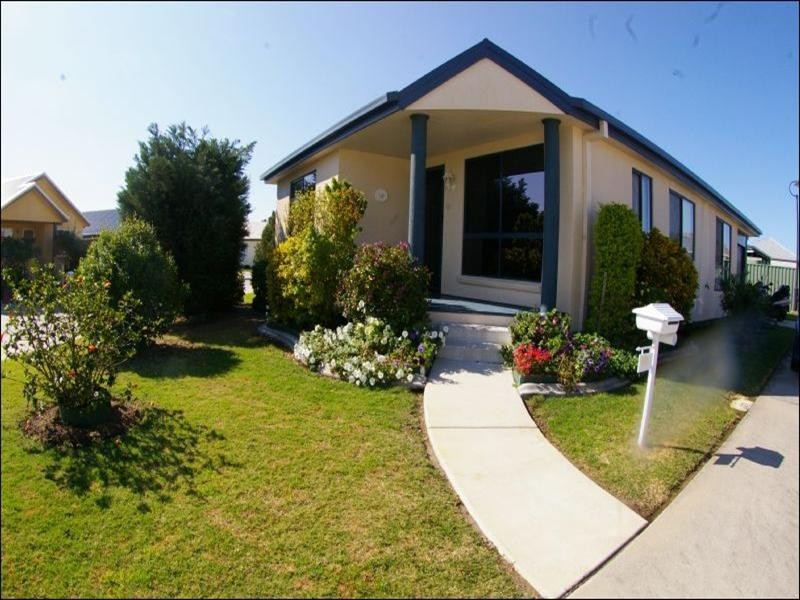 48 Bellbird Avenue, Burpengary QLD 4505