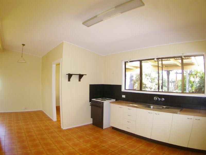 6 Simon Street, Deception Bay QLD 4508