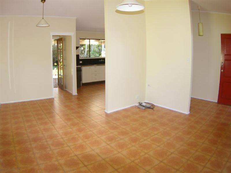 6 Simon Street, Deception Bay QLD 4508