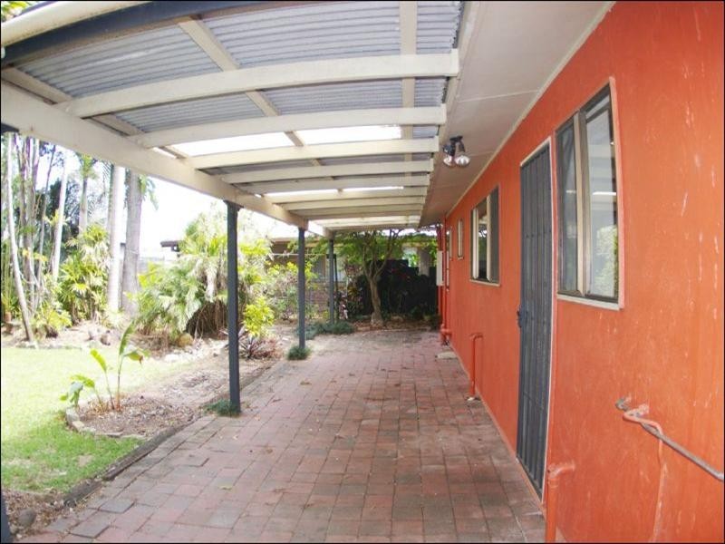 6 Simon Street, Deception Bay QLD 4508