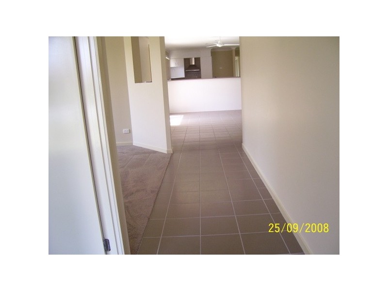 10 Pinegrove Street, Morayfield QLD 4506