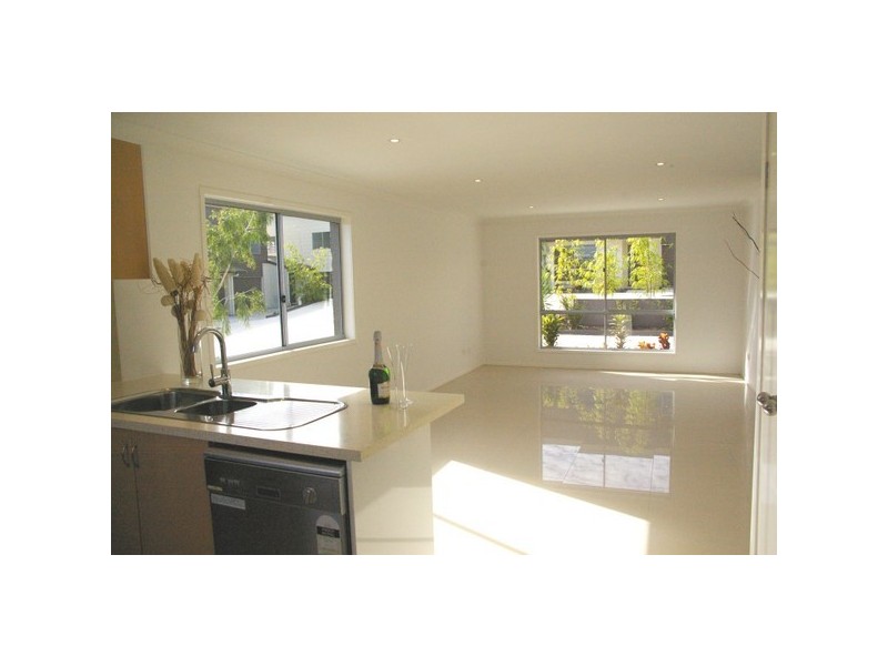 3/17 Lady Bowen Parade, Rothwell QLD 4022