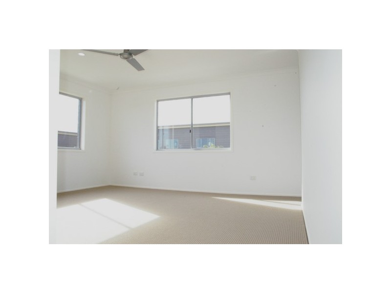 3/17 Lady Bowen Parade, Rothwell QLD 4022