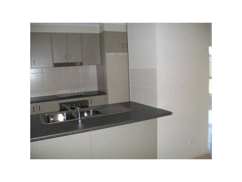 1/39 Amity Drive, Rothwell QLD 4022