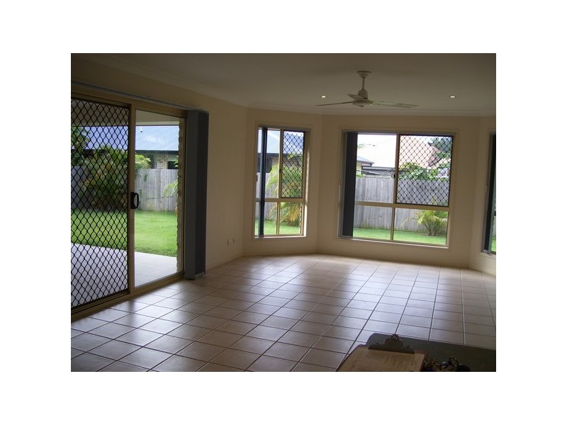 111 Cross Street, Deception Bay QLD 4508
