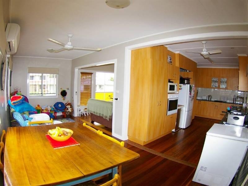12 Bateman Street, Deception Bay QLD 4508