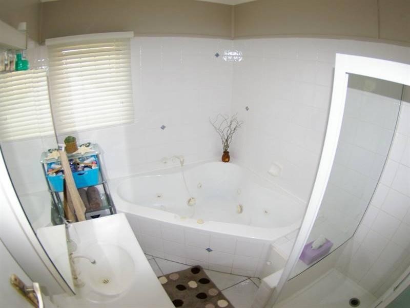 12 Bateman Street, Deception Bay QLD 4508