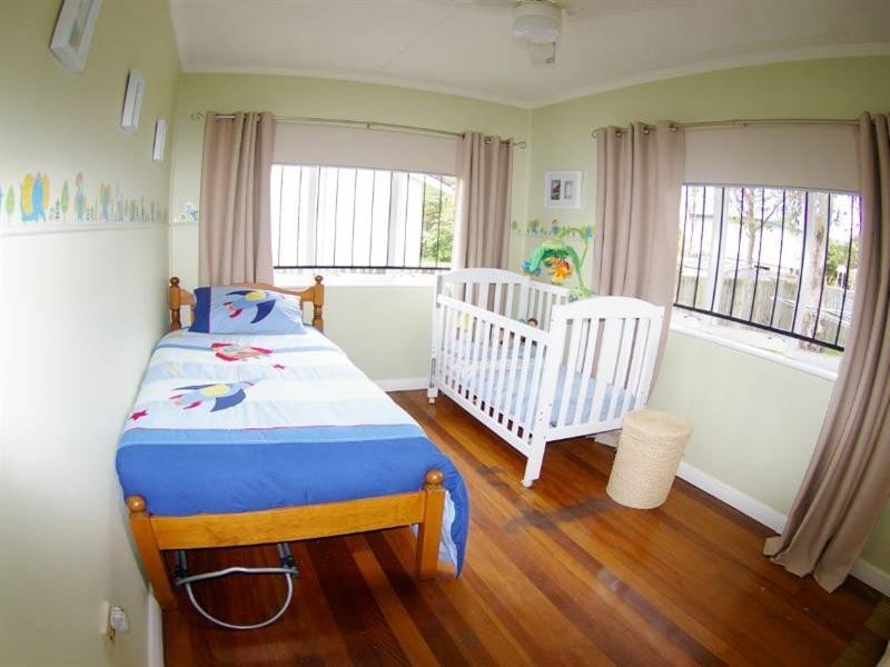 12 Bateman Street, Deception Bay QLD 4508