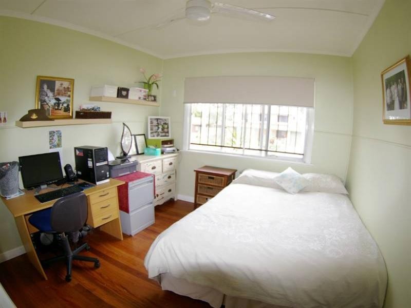 12 Bateman Street, Deception Bay QLD 4508