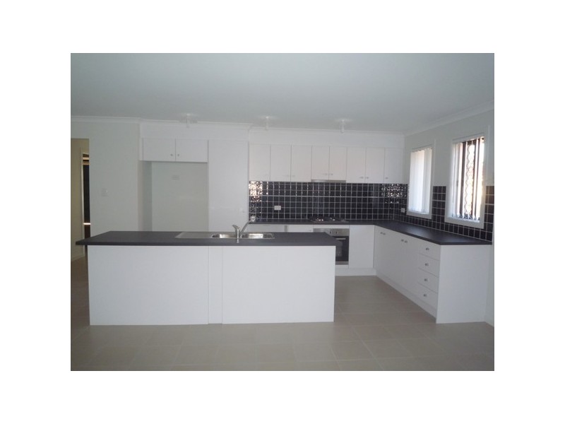 5 Rhiannon Court, Bellmere QLD 4510