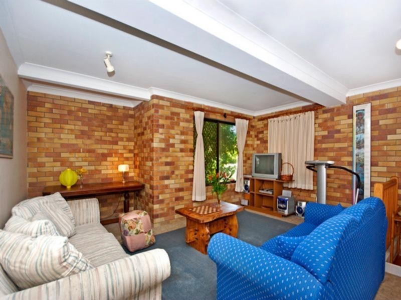 3 Rotary Crescent, Redcliffe QLD 4020