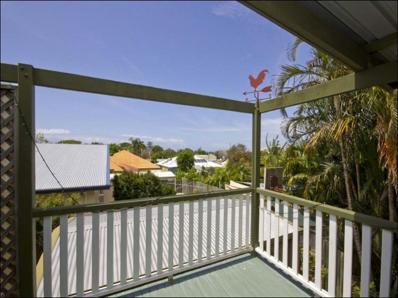 3 Rotary Crescent, Redcliffe QLD 4020