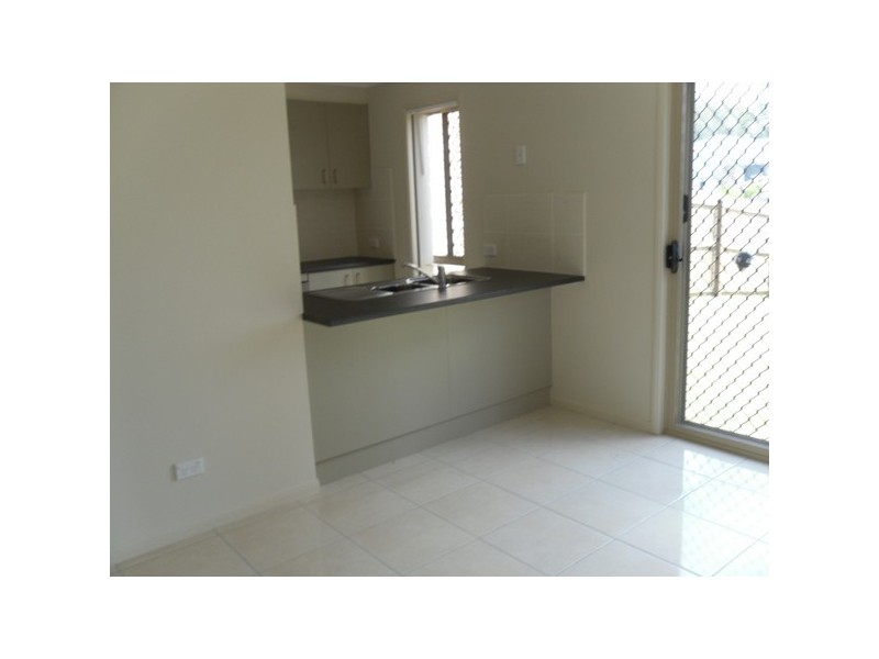 1/39 Amity Drive, Rothwell QLD 4022