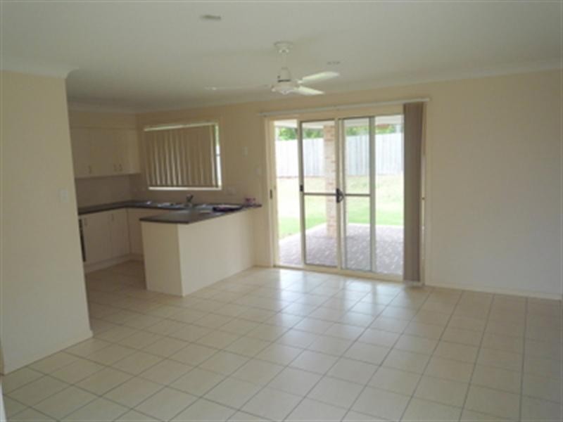 4 PENDULA Drive, Burpengary QLD 4505