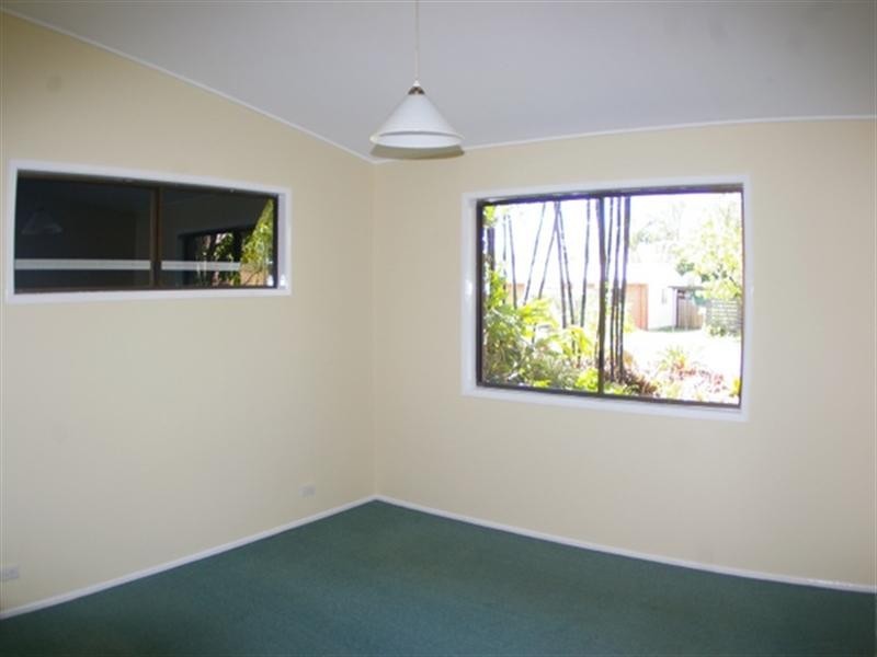 6 Simon Street, Deception Bay QLD 4508