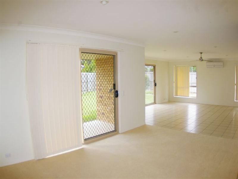 1/100 Webster Road, Deception Bay QLD 4508