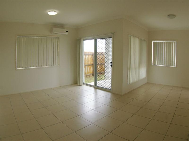 8 Canaipa Court, Rothwell QLD 4022