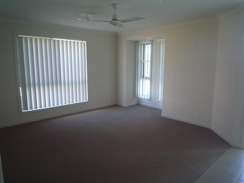 14 Broadleaf Place, Ningi QLD 4511