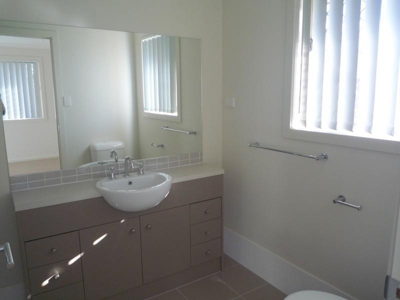 14 Broadleaf Place, Ningi QLD 4511