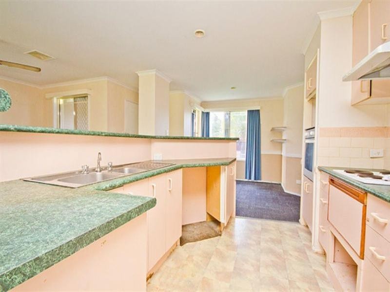 8 Elaine Court, Deception Bay QLD 4508