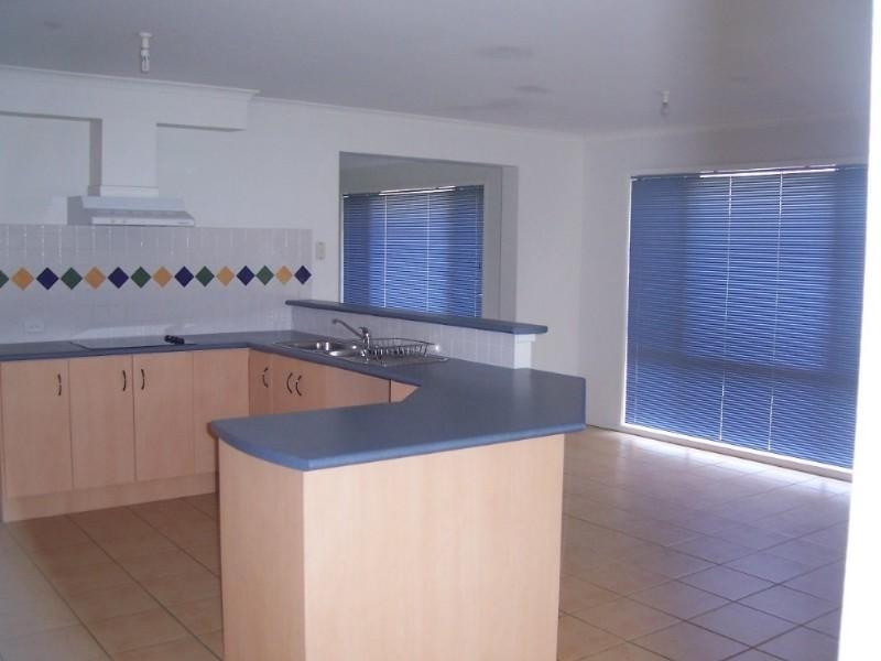 North Lakes QLD 4509
