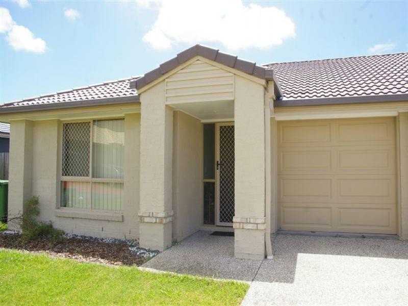 1/8 Arakoon Court, Rothwell QLD 4022