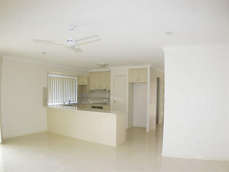 6 Stint Court, Deception Bay QLD 4508