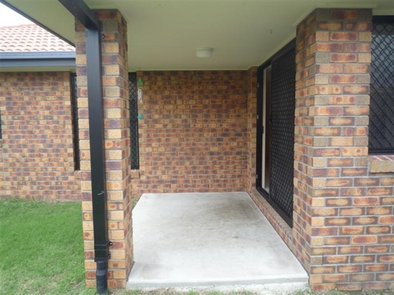 17 Cambridge Street, Rothwell QLD 4022