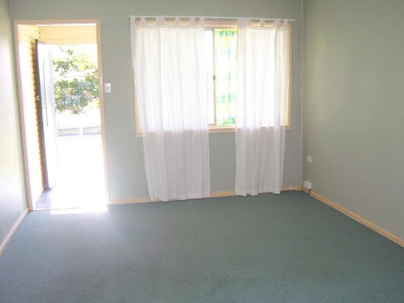 18 Windsor Place, Deception Bay QLD 4508