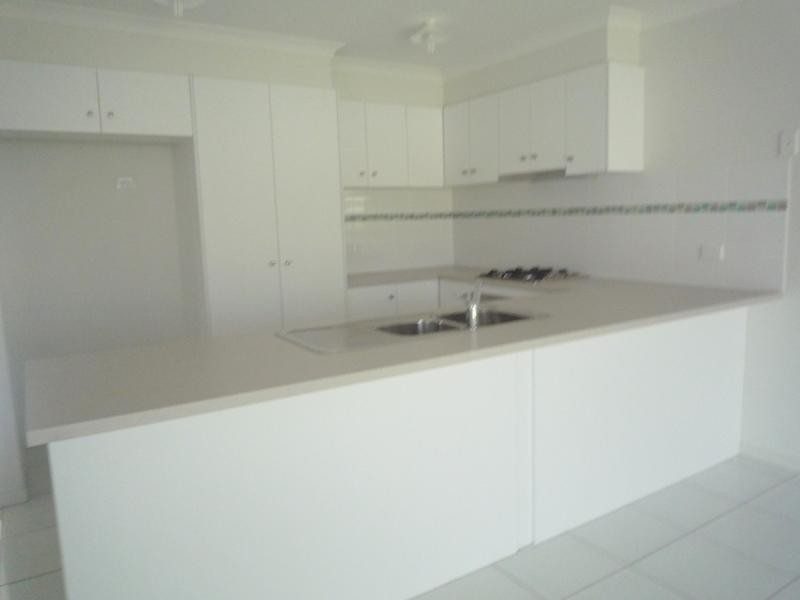 8 Peggy Road, Bellmere QLD 4510
