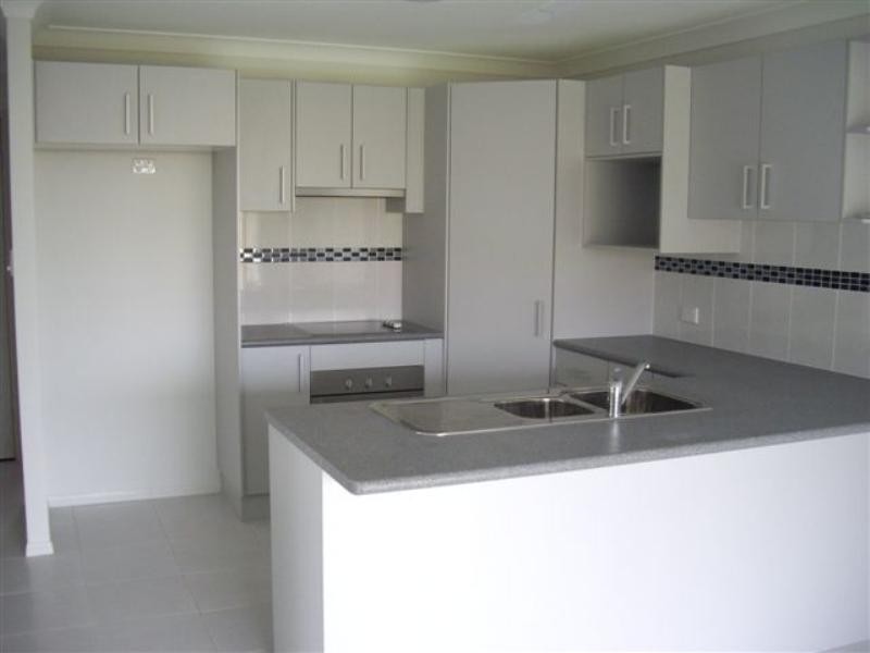 Rothwell QLD 4022