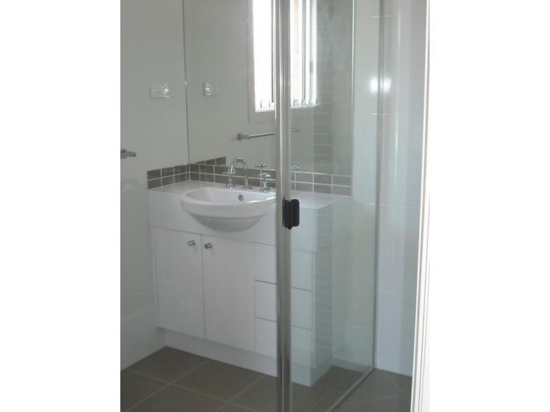 16 Ningi Waters Drive, Ningi QLD 4511