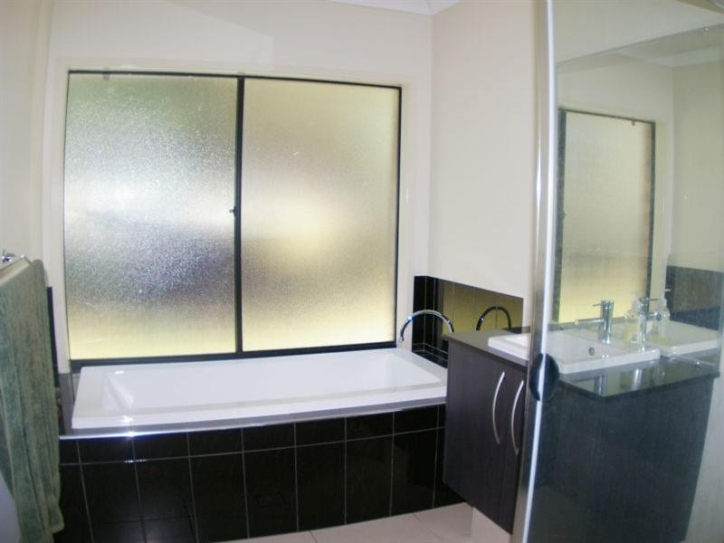 15 Sycamore Court, Burpengary QLD 4505