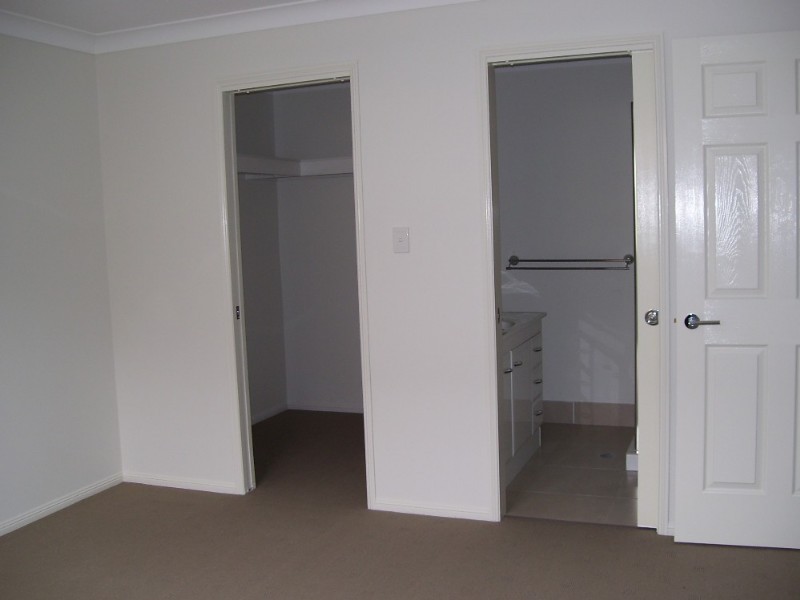 1A/16 Leichhardt Avenue, Rothwell QLD 4022