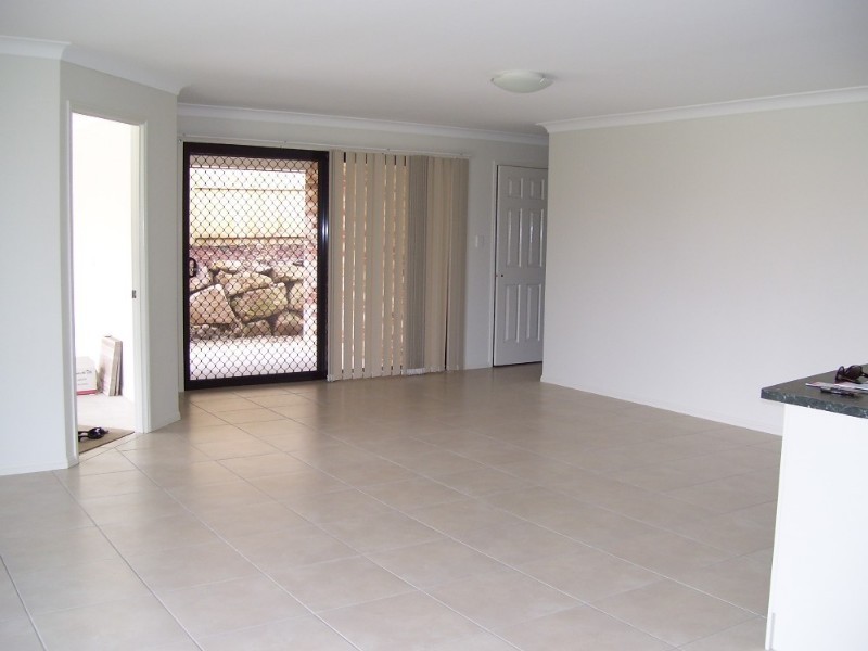 1A/16 Leichhardt Avenue, Rothwell QLD 4022