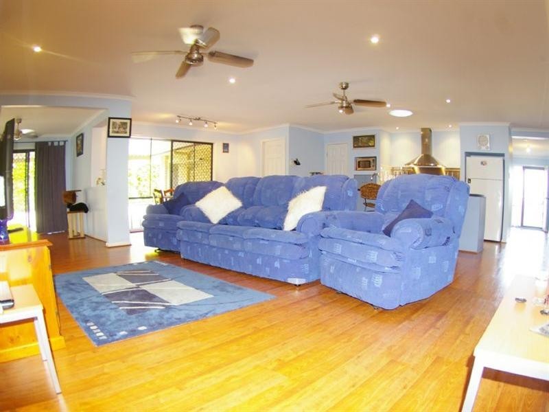 11 Hughendon Court, Deception Bay QLD 4508