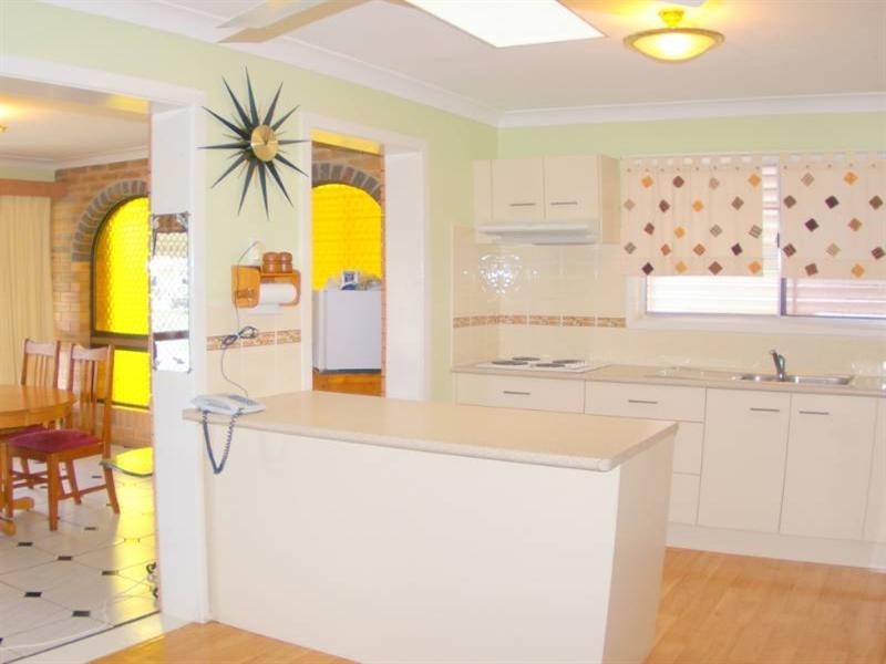 16 Viney Avenue, Kallangur QLD 4503