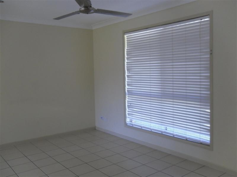 8 Vanda Place, Deception Bay QLD 4508