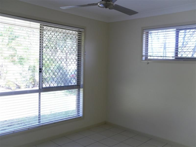 8 Vanda Place, Deception Bay QLD 4508