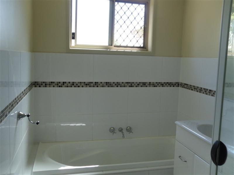 8 Vanda Place, Deception Bay QLD 4508