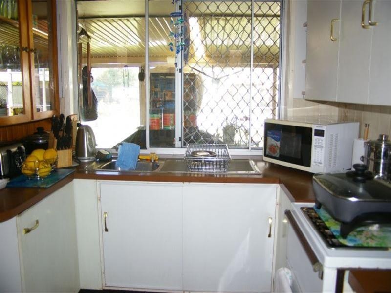 92 Cross Street, Deception Bay QLD 4508